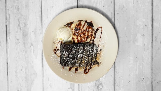 Blackout wow cake.