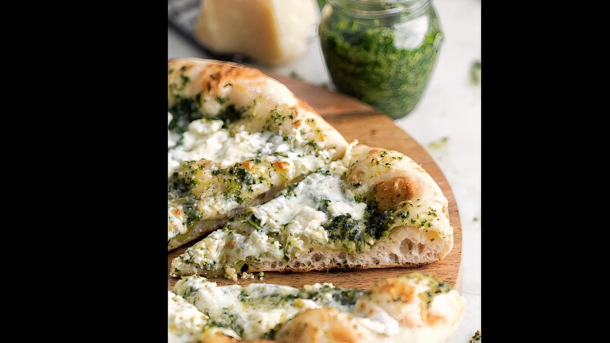 Pesto Pizza.
