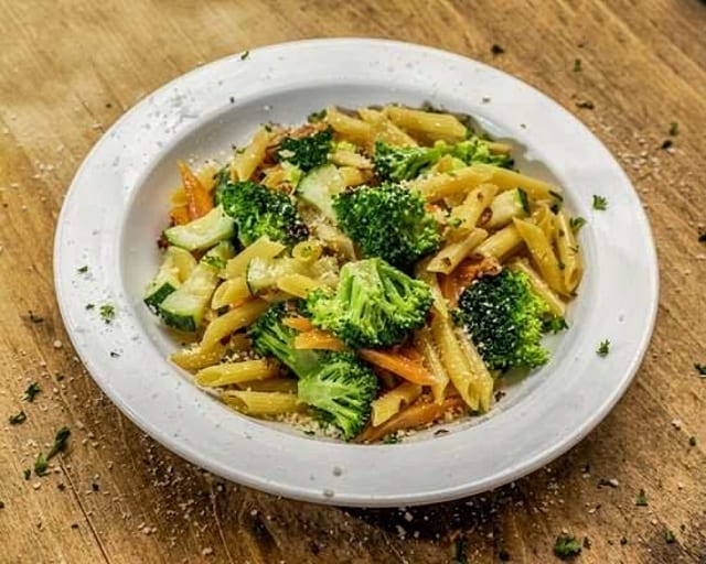 Penne Primavera (Vegetarian & Vegan).