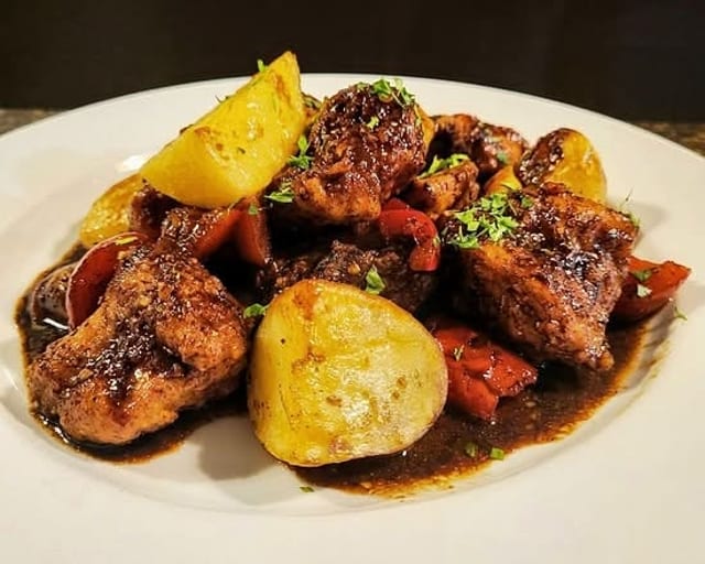 Chicken Savory Catering.